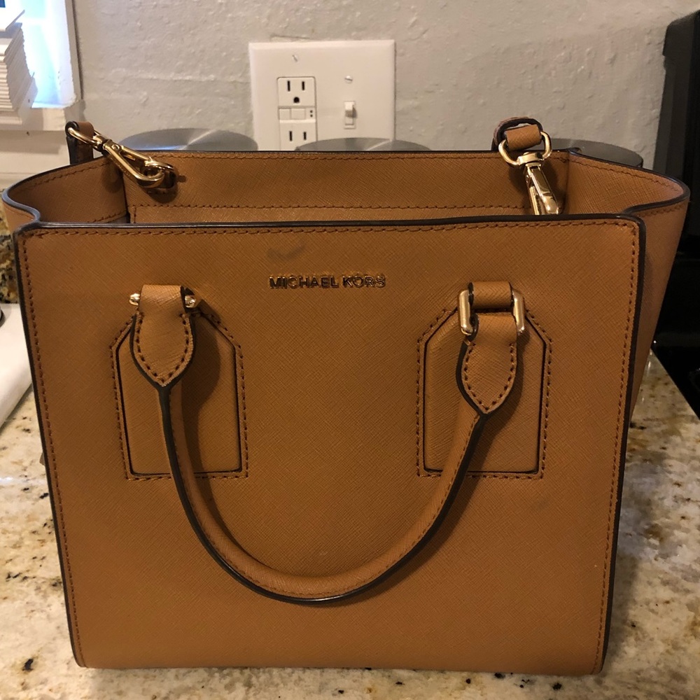 Micheal Kors purse